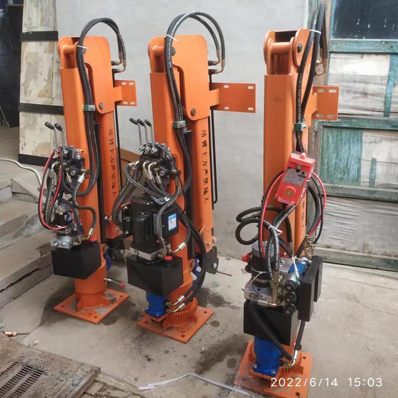 铁门关市重汽蓝牌随车吊 3.2吨 国六动力强 液压驱动 农用自卸起重机